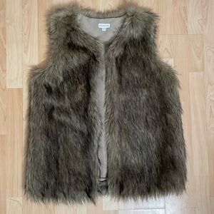 Merona Faux Fur Sleeveless Vest size XL